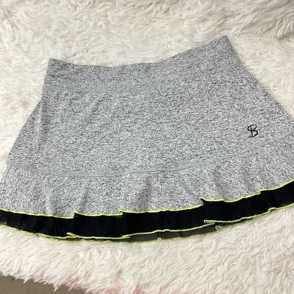 SOFIBELLA Gray stretchy Women’s Tennis/‎ Golf Ruffled Skorts size XS - Picture 1 of 6